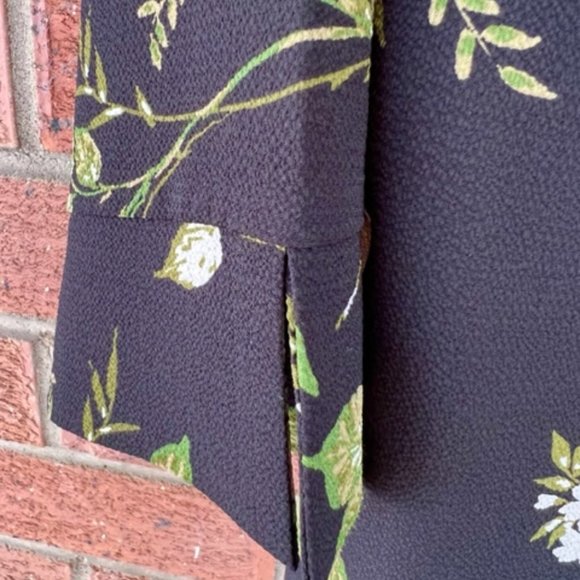 Dramatic Floral Top with Cut-Out Detail - Picture 6 of 10